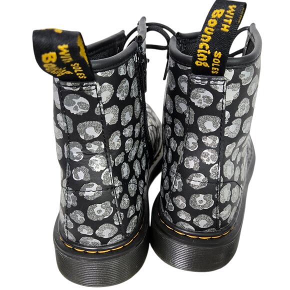 Dr Martens Leopard Hydro Combat Boot Black Skulls Metallic Leather Ankle Girls 4 - Picture 13 of 15